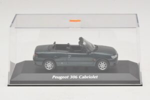Peugeot 306 Kabrió Zöld Metál Maxichamps 1:43 940112833 Fém – 4. kép a 5-ből