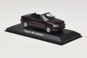 Peugeot 306 Kabrió Lila Metál Maxichamps 1:43 940112834 Fém – 3. kép a 5-ből