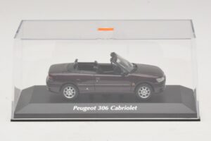 Peugeot 306 Kabrió Lila Metál Maxichamps 1:43 940112834 Fém – 4. kép a 5-ből