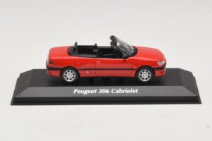 Peugeot 306 Kabrió Piros Maxichamps 1:43 940112830 Diecast