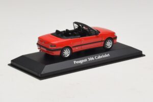 Peugeot 306 Kabrió Piros Maxichamps 1:43 940112830 Diecast – 2. kép a 5-ből