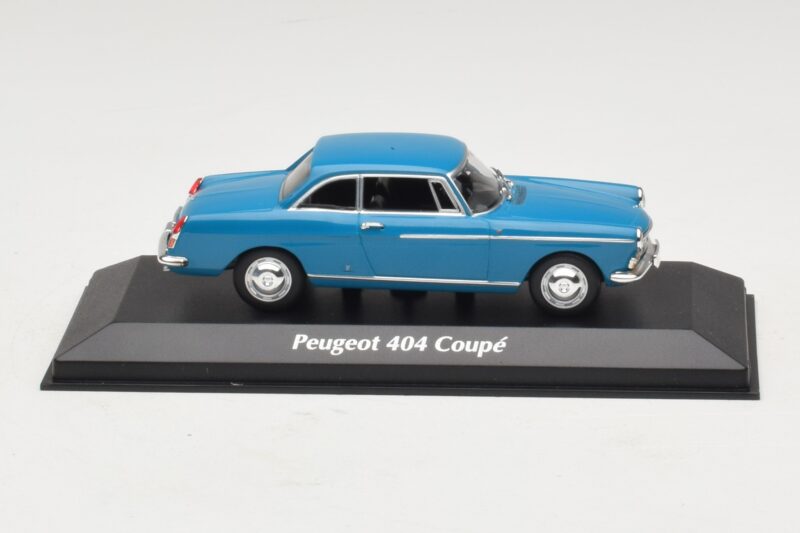 Peugeot 404 Kupé Kék Maxichamps 1:43 940112921 Fém