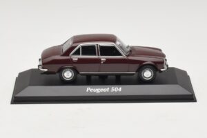 Peugeot 504 Sötétvörös Maxichamps 1:43 940112500 Fém