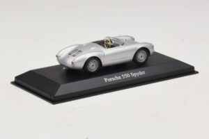 Porsche 550 Spyder Ezüst Maxichamps 1:43 940066030 Fém – 2. kép a 5-ből