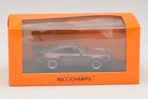 Porsche 911 930 Turbo 3.3 Barna Maxichamps 1:43 940069001 Fém – 5. kép a 5-ből