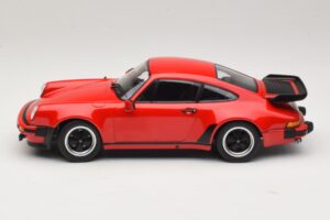 Porsche 911 930 Turbo 3.3 Piros KK-Scale 1:18 KKDC181442 Fém – 3. kép a 6-ből