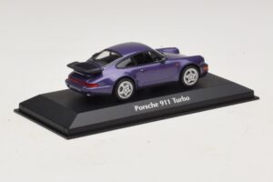 Porsche 911 964 Turbo Lila Metál Maxichamps 1:43 940069100 Fém – 2. kép a 5-ből