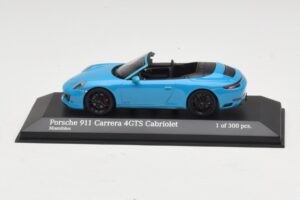 Porsche 911 991.1 Carrera 4 GTS Kabrió Kék Minichamps 1:43 410067332 Fém