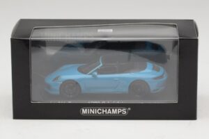 Porsche 911 991.1 Carrera 4 GTS Kabrió Kék Minichamps 1:43 410067332 Fém – 5. kép a 5-ből