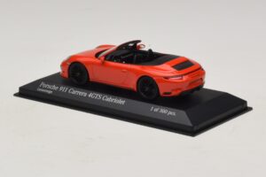 Porsche 911 991.1 Carrera 4 GTS Kabrió Narancssárga Minichamps 1:43 410067331 Fém – 3. kép a 5-ből