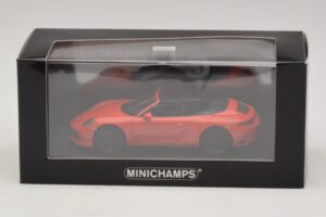 Porsche 911 991.1 Carrera 4 GTS Kabrió Narancssárga Minichamps 1:43 410067331 Fém – 5. kép a 5-ből