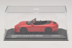 Porsche 911 991.1 Carrera 4 GTS Kabrió Piros Minichamps 1:43 410067330 Fém – 4. kép a 5-ből