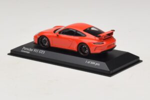Porsche 911 991.1 GT3 Narancssárga Minichamps 1:43 410066024 Fém – 3. kép a 5-ből