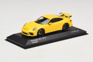Porsche 911 991.1 GT3 Sárga Minichamps 1:43 410066020 Fém – 2. kép a 5-ből