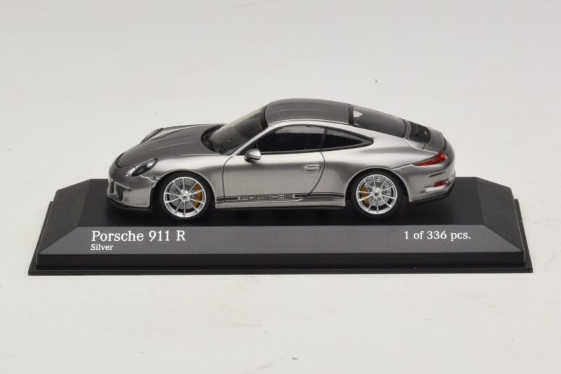 Porsche 911 991.1 R Ezüst Minichamps 1:43 410066224 Fém