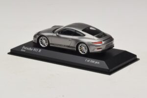 Porsche 911 991.1 R Ezüst Minichamps 1:43 410066224 Fém – 3. kép a 5-ből