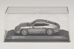 Porsche 911 991.1 R Ezüst Minichamps 1:43 410066224 Fém – 4. kép a 5-ből
