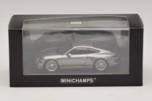 Porsche 911 991.1 R Ezüst Minichamps 1:43 410066224 Fém – 5. kép a 5-ből
