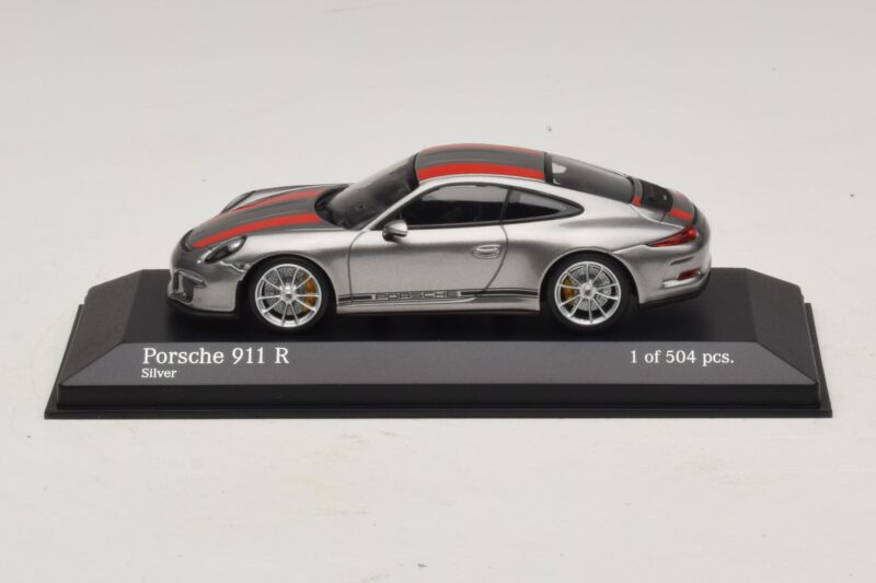 Porsche 911 991.1 R Ezüst Narancssárga Csíkokkal Minichamps 1:43 Porsche 911 991.1 R Ezüst Narancssárga Csíkokkal Minichamps 1:43 410066222 Fém