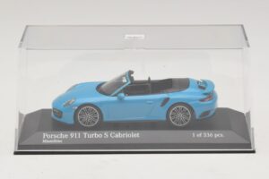 Porsche 911 991.1 Turbo S Kabrió Kék Minichamps 1:43 410067182 Fém – 4. kép a 5-ből
