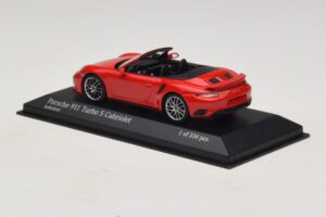 Porsche 911 991.1 Turbo S Kabrió Piros Minichamps 1:43 410067180 Fém – 3. kép a 5-ből