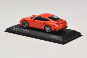 Porsche 911 991.1 Turbo S Narancssárga Minichamps 1:43 410067171 Fém – 3. kép a 5-ből