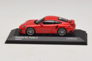 Porsche 911 991.1 Turbo S Piros Minichamps 1:43 410067170 Fém