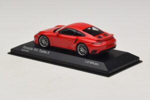 Porsche 911 991.1 Turbo S Piros Minichamps 1:43 410067170 Fém – 3. kép a 5-ből