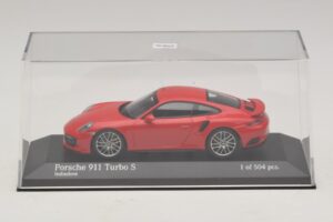 Porsche 911 991.1 Turbo S Piros Minichamps 1:43 410067170 Fém – 4. kép a 5-ből