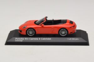 Porsche 911 991.2 Carrera 4 Kabrió Narancssárga Minichamps 1:43 410067231 Fém