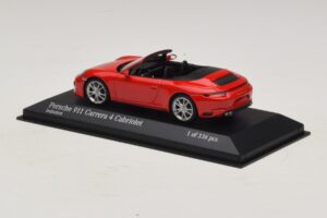 Porsche 911 991.2 Carrera 4 Kabrió Piros Minichamps 1:43 410067230 Fém – 3. kép a 5-ből