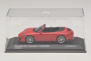 Porsche 911 991.2 Carrera 4 Kabrió Piros Minichamps 1:43 410067230 Fém – 4. kép a 5-ből