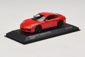 Porsche 911 991.2 Carrera 4 GTS Piros Minichamps 1:43 410067320 Fém – 2. kép a 5-ből
