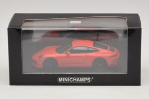 Porsche 911 991.2 Carrera 4 GTS Narancssárga Minichamps 1:43 410067321 Fém – 5. kép a 5-ből