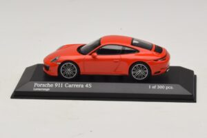 Porsche 911 991.2 Carrera 4S Narancssárga Minichamps 1:43 410067241 Fém