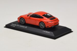 Porsche 911 991.2 Carrera 4S Narancssárga Minichamps 1:43 410067241 Fém – 3. kép a 5-ből