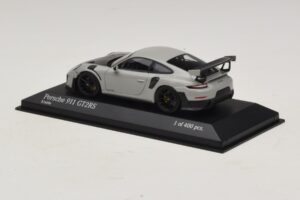Porsche 911 991.2 GT2 RS Chalk Minichamps 1:43 410067237 Fém – 3. kép a 5-ből