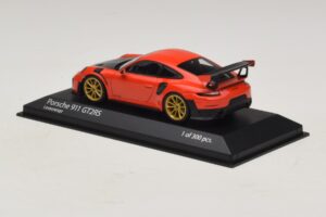Porsche 911 991.2 GT2 RS Narancssárga Minichamps 1:43 410067229 Fém – 3. kép a 5-ből