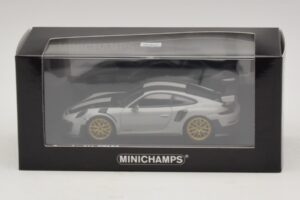 Porsche 911 991.2 GT2 RS Weissach Package Chalk Minichamps 1:43 410067220 Fém – 5. kép a 5-ből