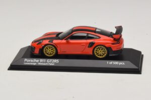 Porsche 911 991.2 GT2 RS Weissach Package Narancssárga Minichamps 1:43 410067224 Fém