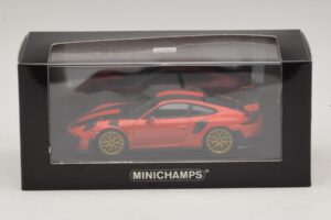 Porsche 911 991.2 GT2 RS Weissach Package Narancssárga Minichamps 1:43 410067224 Fém – 5. kép a 5-ből