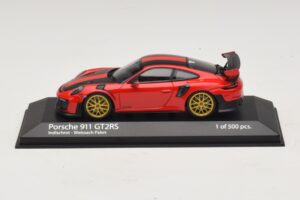 Porsche 911 991.2 GT2 RS Weissach Package Piros Minichamps 1:43 410067221 Fém