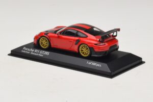Porsche 911 991.2 GT2 RS Weissach Package Piros Minichamps 1:43 410067221 Fém – 3. kép a 5-ből