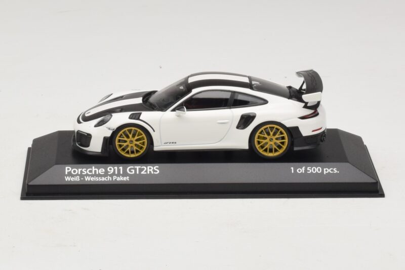 Porsche 911 991.2 GT2 RS Weissach Package Fehér Minichamps 1:43 410067222 Fém