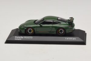 Porsche 911 991.2 GT3 Zöld Minichamps 1:43 410066028 Fém