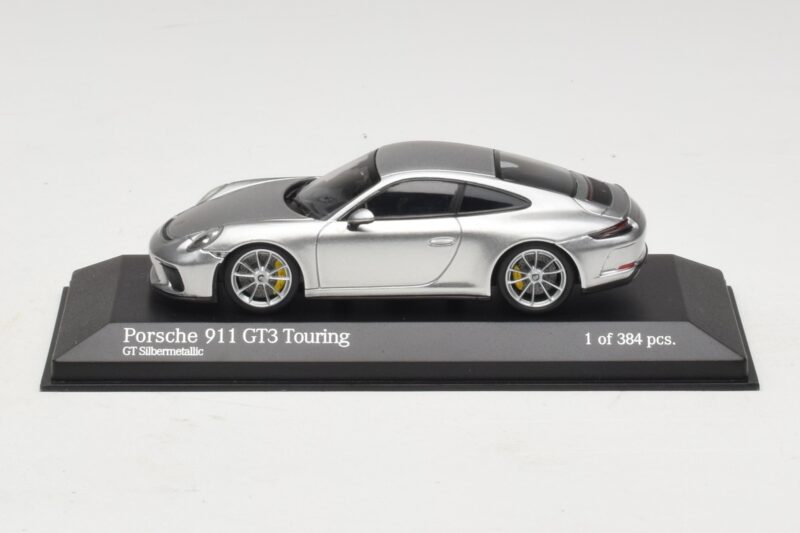 Porsche 911 991.2 GT3 Touring Ezüst Minichamps 1:43 Porsche 911 991.2 GT3 Touring Ezüst Minichamps 1:43 410067422 Fém