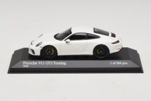 Porsche 911 991.2 GT3 Touring Fehér Minichamps 1:43 410067420 Fém