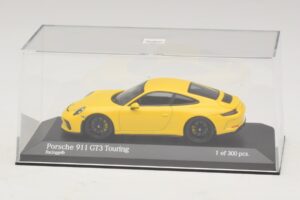 Porsche 911 991.2 GT3 Touring Sárga Minichamps 1:43 410067421 Fém – 4. kép a 5-ből