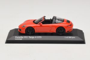 Porsche 911 991 Targa 4 GTS Narancssárga Minichamps 1:43 410067341 Fém