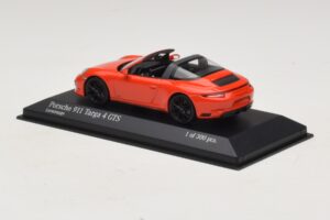 Porsche 911 991 Targa 4 GTS Narancssárga Minichamps 1:43 410067341 Fém – 3. kép a 5-ből